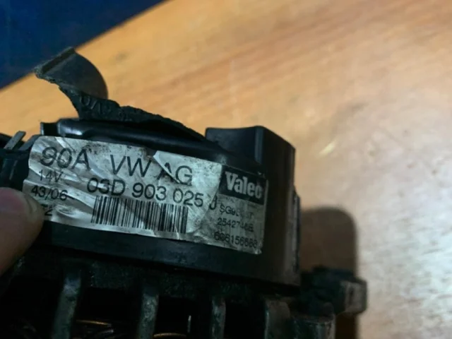 Генератор для Skoda Fabia 5J Estate 2007-2015 на фотографиях