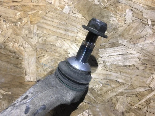 Рычаг передний правый нижний для BMW 5er Ф10 2010-2013 на фотографиях