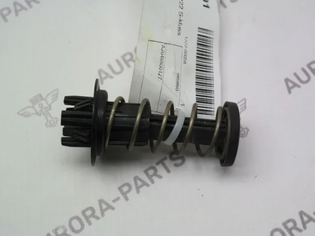 Пружина замка капота для Mercedes-Benz S class W222 2013-2017 на фотографиях