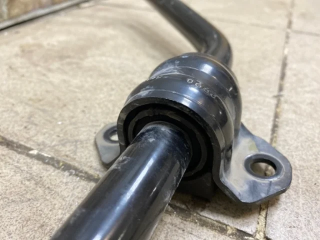 Стойка стабилизатора передняя для Hyundai Tucson NX4 2020+ на фотографиях