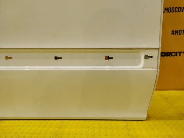 Дверь задняя правая для Mercedes-Benz S class W220 1998-2005 на фотографиях