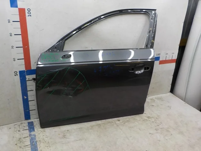 Дверь передняя левая для Audi A4 B9 2015+ на фотографиях