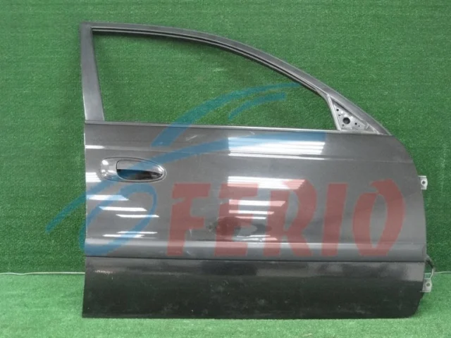 Дверь передняя правая для Toyota Avensis Седан T220 1997-2003 на фотографиях