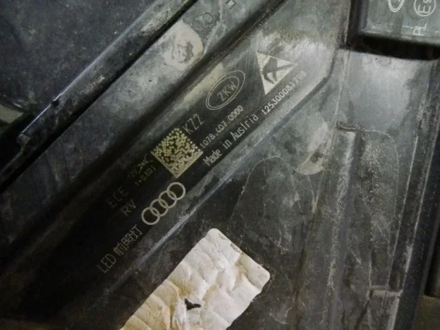 Фара левая для Audi Q8 4M 2018-2023 на фотографиях