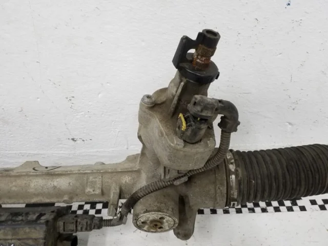 Рулевая рейка для BMW 1er Ф20 2011-2015 на фотографиях