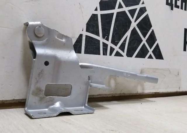 Петля капота правая для Hyundai ix35 1 Rest 2013-2016 на фотографиях