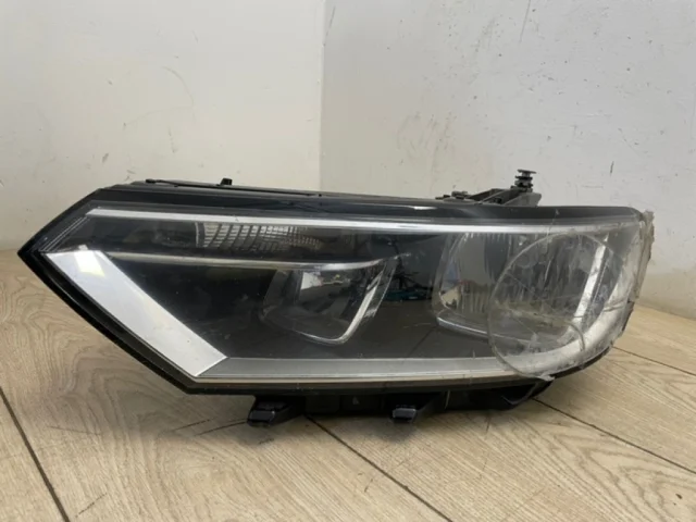 Фары для Volkswagen Passat (B8.5) Variant, R-line, GTE 2019+ на фотографиях