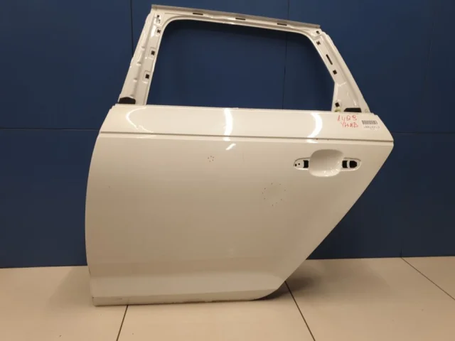 Двери для Audi A4 B9 Avant 2015+ на фотографиях