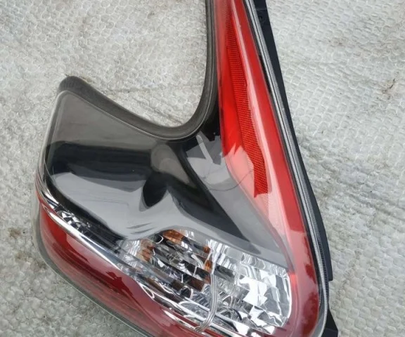 Фонарь левый для Nissan Juke YF15 JDM 2010-2014 на фотографиях