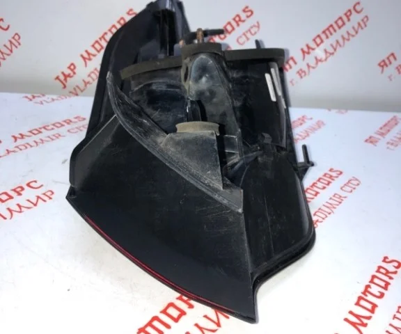 Фонарь внешний левый для Citroen DS4 2011-2016 на фотографиях