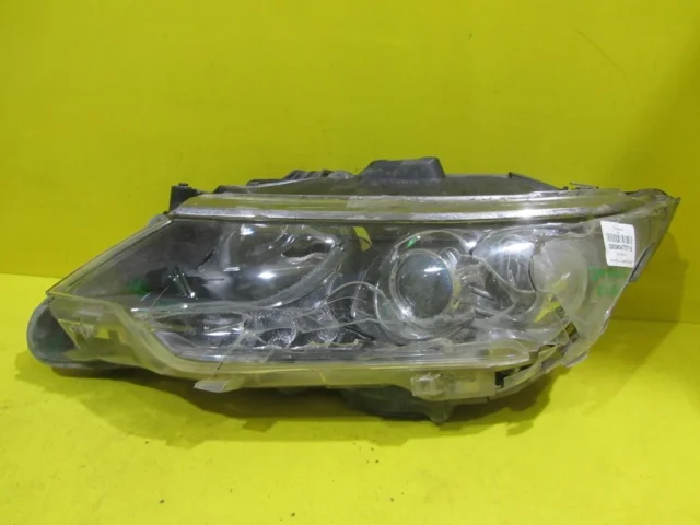 Фара левая для Toyota Camry XV50 II rest 2017-2018 на фотографиях