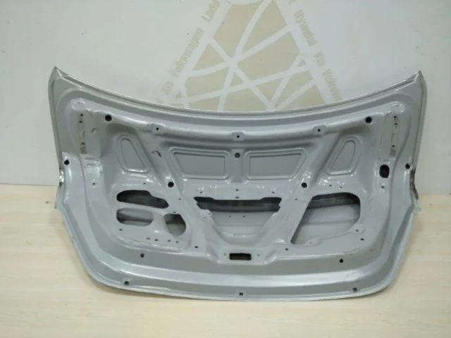 Крышка багажника для Hyundai Accent 4 Седан RB 2010-2017 на фотографиях