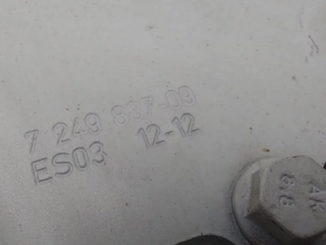 Петля капота левая для BMW 5er Ф10 Rest. 2014-2017 на фотографиях