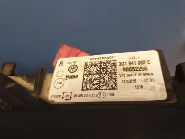 Фары для Volkswagen Passat (B8) Variant 2014-2019 на фотографиях