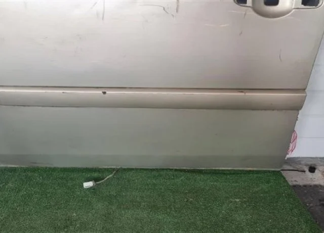 Двери для Renault Scenic JM rest 2006-2009 на фотографиях