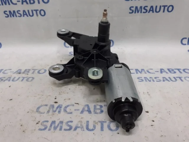 Мотор стеклоочистителя для Audi A4 B7 Avant 2004-2008 на фотографиях