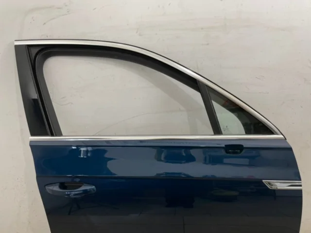 Дверь передняя правая для Volkswagen Touareg III (CR) 2018+ на фотографиях