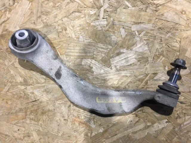 Рычаг передний правый нижний для BMW 5er Ф10 2010-2013 на фотографиях