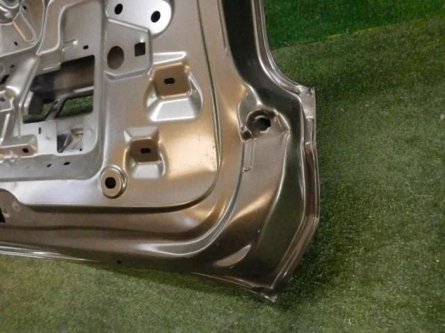 Дверь багажника для Renault Duster HM 2020+ на фотографиях