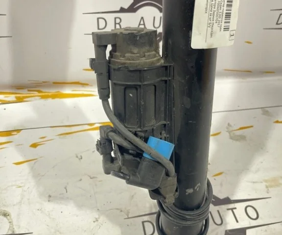 Пневмостойка задняя правая для Mercedes-Benz S class W222 2013-2017 на фотографиях