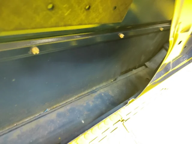 Двери для BMW 5er Е34 1987-1996 на фотографиях