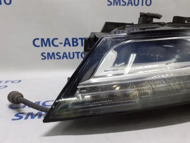 Фара ксенон левая для Audi A7 4G 2010-2014 на фотографиях