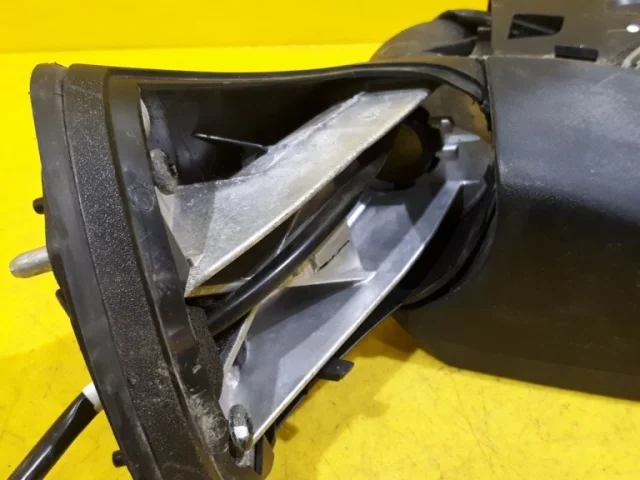 Зеркало боковое левое для Ford Kuga CBV 2008-2013 на фотографиях