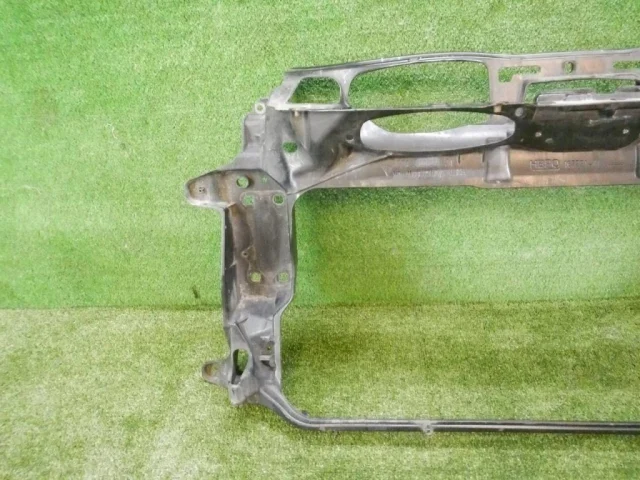 Панель радиатора (телевизор) для Porsche Panamera 970 rest 2013-2016 на фотографиях