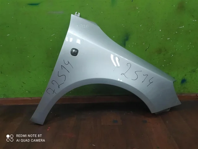 Крыло правое для Skoda Fabia 5J Estate 2007-2015 на фотографиях
