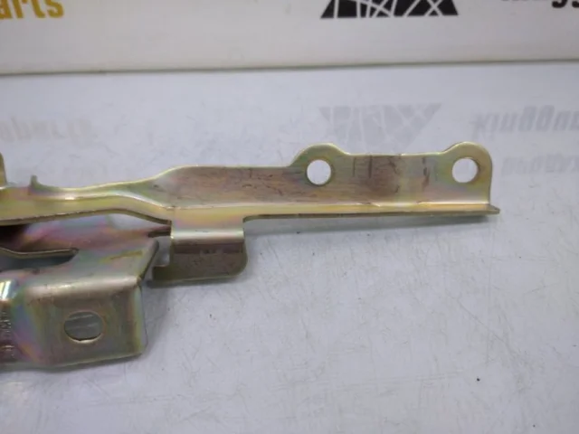 Петля капота левая для Hyundai ix35 1 2009-2013 на фотографиях