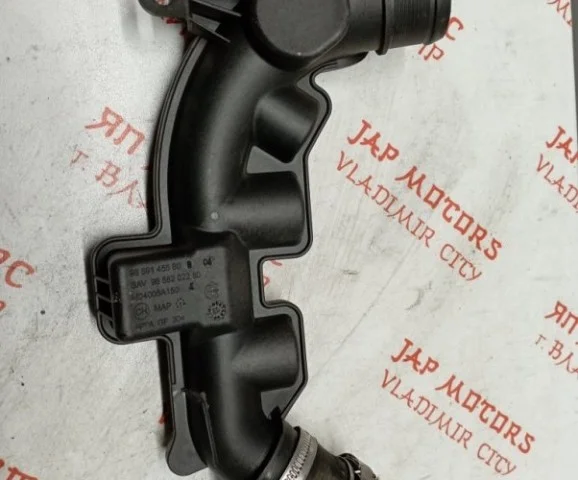 Воздухозаборник для Peugeot 308 T7 Кабриолет 2009-2015 на фотографиях