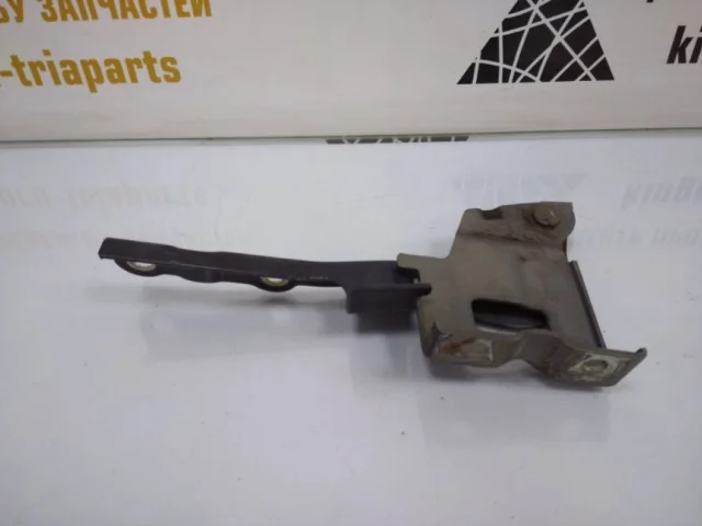 Петля капота левая для Hyundai ix35 1 Rest 2013-2016 на фотографиях