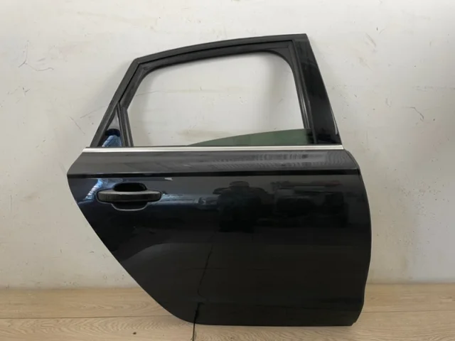 Двери для Audi A6 C7 Avant 2010-2018 на фотографиях