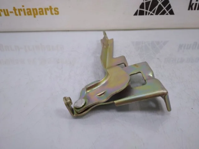 Петля капота левая для Hyundai ix35 1 2009-2013 на фотографиях