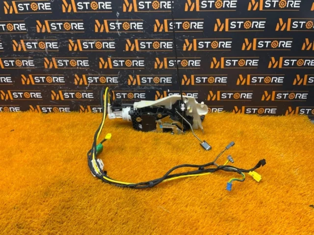 Замок передней правой двери для Mercedes-Benz S class W220 1998-2005 на фотографиях