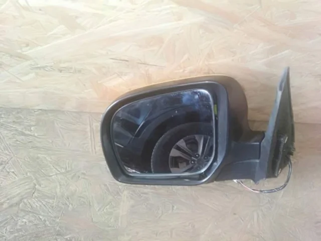 Стекла и зеркала для Subaru Forester SH 2008-2012 на фотографиях