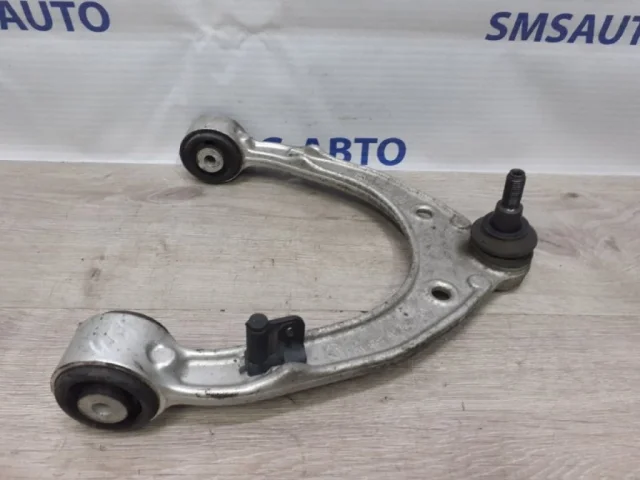 Рычаг передний левый верхний для Volkswagen Touareg II (7P5) Rest 2014-2018 на фотографиях