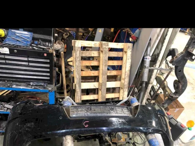 Бампер для Citroen C4 Хэтчбек 2010-2016 на фотографиях