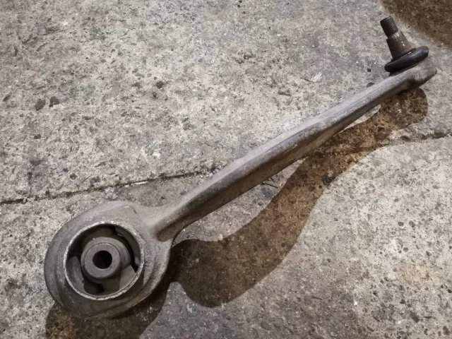 Рычаг передний левый верхний для Mercedes-Benz S class W221 2005-2013 на фотографиях