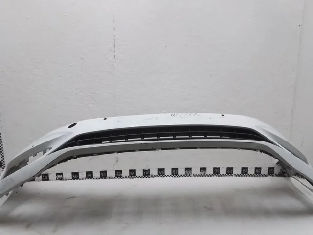 Бампер передний для Volkswagen Jetta 7 2020+ на фотографиях