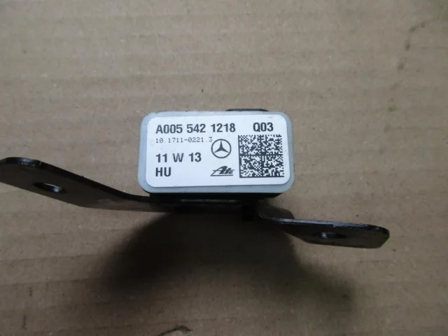 Датчик углового ускорения ESP для Mercedes-Benz GL class X164 2006-2012 на фотографиях