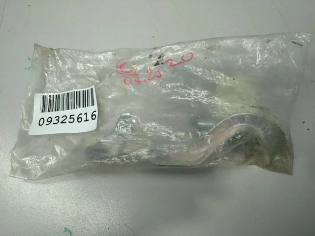 Петля капота левая для Chevrolet Lacetti 2004-2013 Хэтчбек на фотографиях