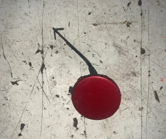 Заглушка буксировочного крюка задняя для Citroen C4 Хэтчбек 3dr 2004-2011 на фотографиях