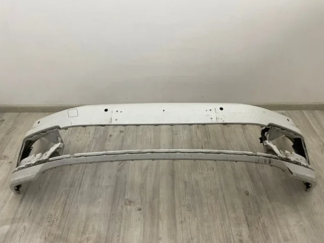 Бампер для Volkswagen Passat (B8.5) Variant, R-line, GTE 2019+ на фотографиях