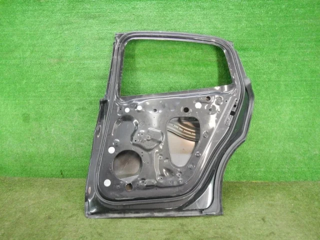 Дверь задняя правая для Porsche Panamera 971 2016-2024 на фотографиях