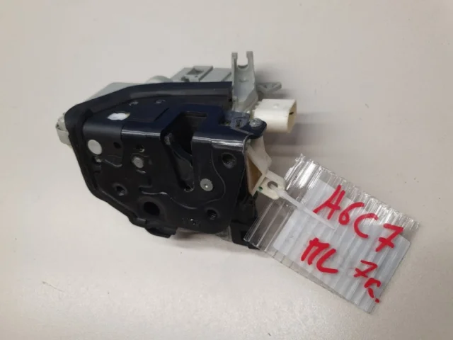 Уплотнитель передней правой двери для Audi A4 B8 2007-2015 на фотографиях