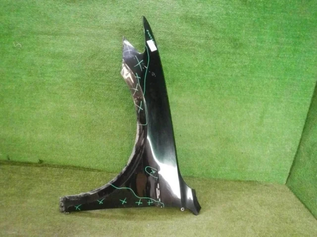 Крылья для Volkswagen Passat (B8) Variant 2014-2019 на фотографиях