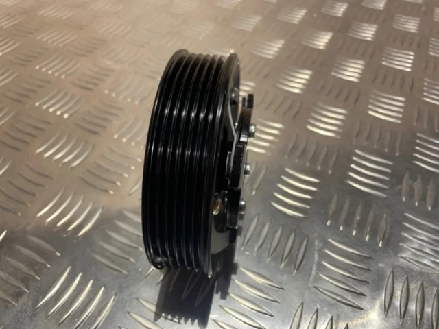 Компрессор кондиционера для Skoda Rapid I NH3 2012-2017 на фотографиях