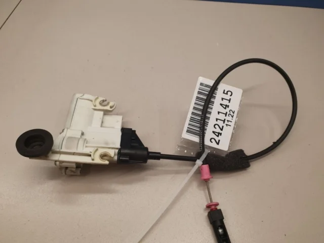 Петля двери передней левой нижняя для Mercedes-Benz S class W222 2013-2017 на фотографиях