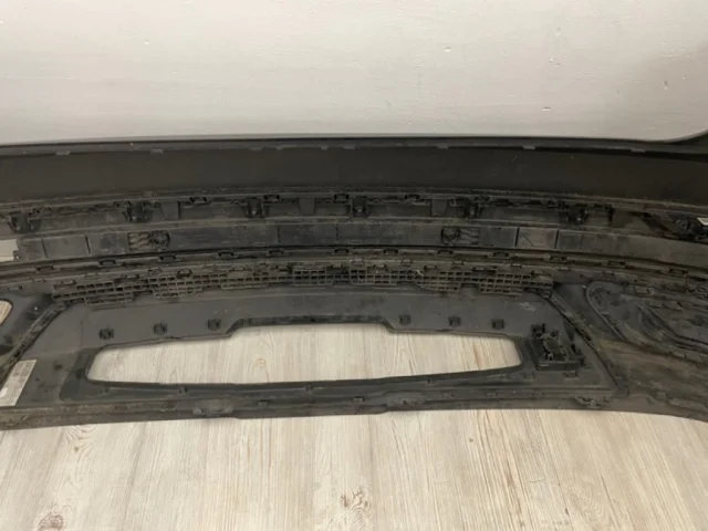 Бампер задний для Audi Q8 4M 2018-2023 на фотографиях